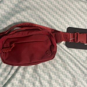 Steve Madden burgundy Fanny